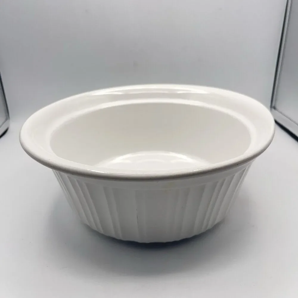 Corning Ware French White 2 Qt -1.9 L Round Casserole Baking Dish NO LID
